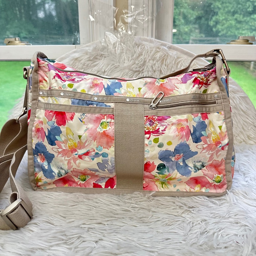 LeSportsac Multicolor Floral Zip Crossbody Everyday Bag Lightweight
